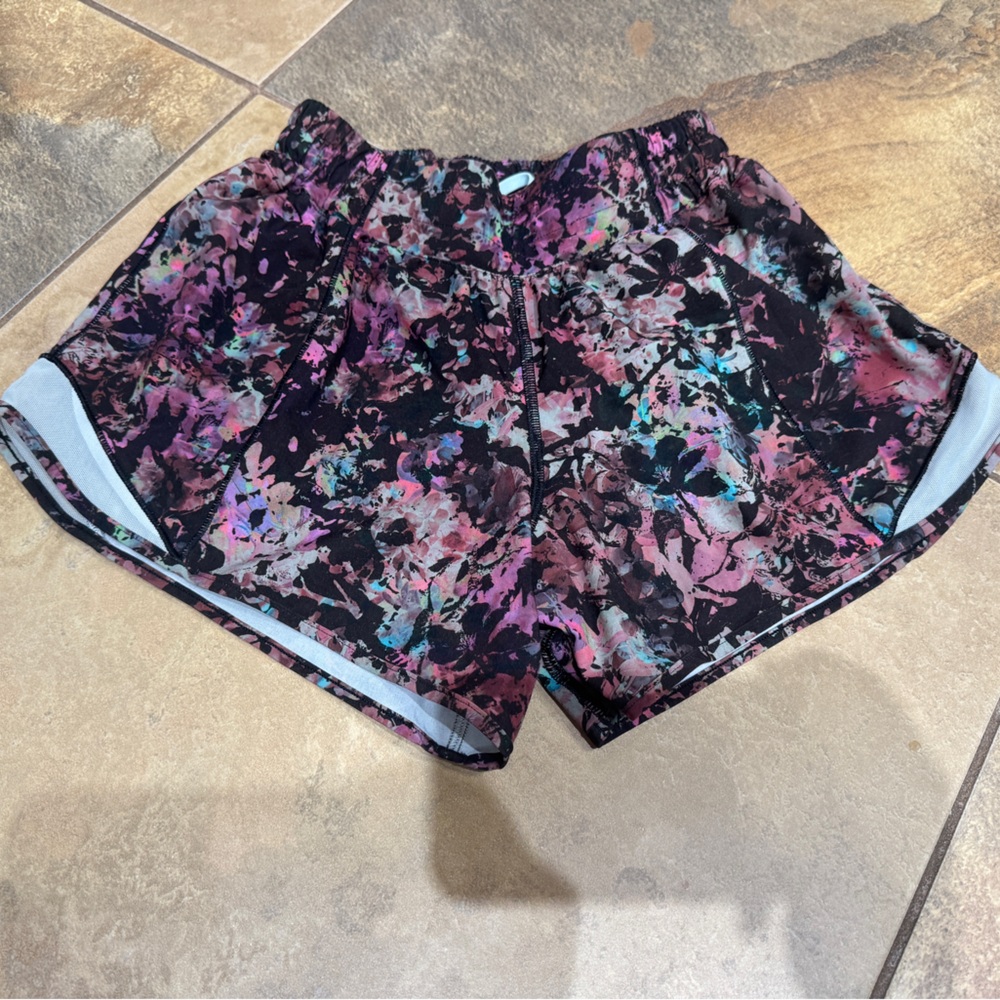 Floral Women's Shorts - Black and Pink
